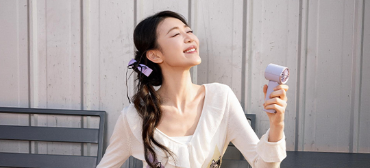 朱美吉快乐探班，喜剧人夏日双搭是段子+香氛风扇